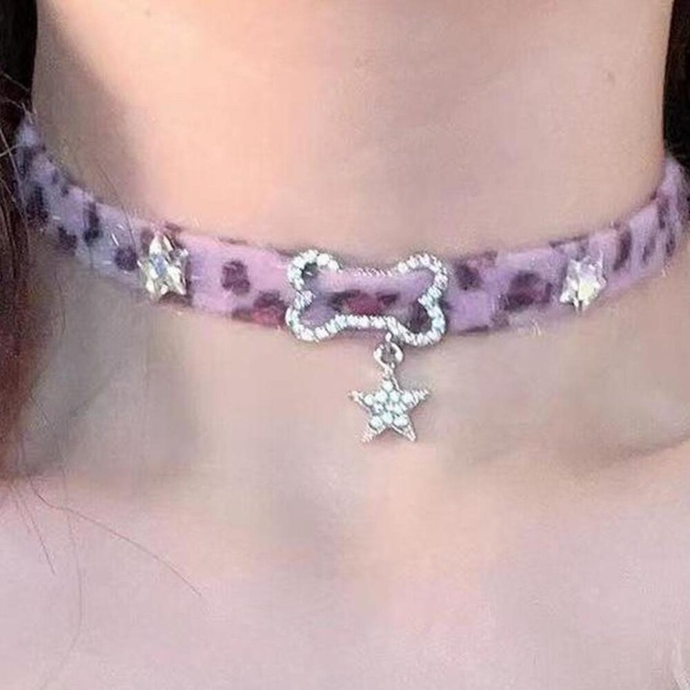 Pink leopard print furry star choker
